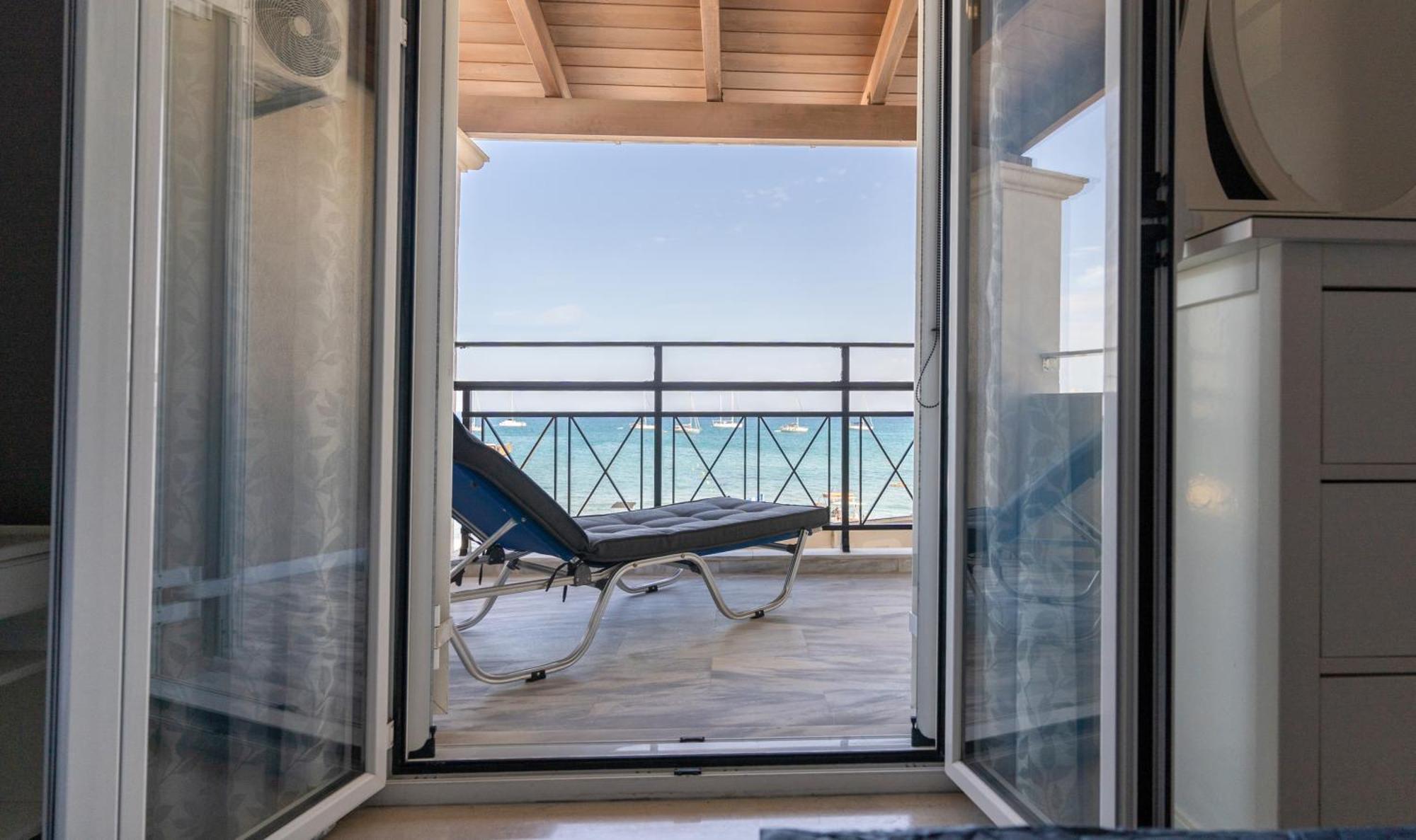 George Beachfront Apartments Lithakia  Værelse billede